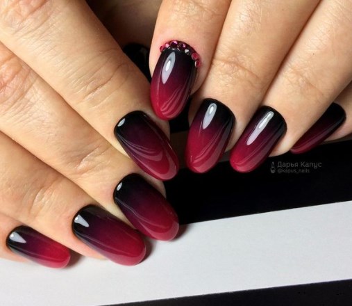 Манікюр зима 2021 марсала