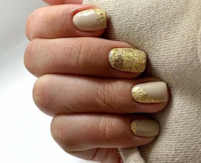 Спокійний нюдовий манікюр - модний нюдовий манікюр з золотом на осінь: фото