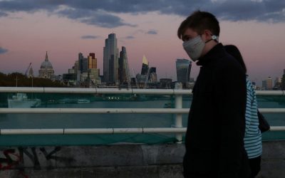 Гороскоп на 9 листопада для всіх: новий старт, грошовий мінус та атака словом