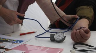 Як підняти низький тиск: кардіолог дала прості поради
