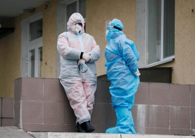 "Локдаун неизбежен": астролог предупредил, когда пик пандемии COVID-19