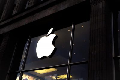 Apple Apple