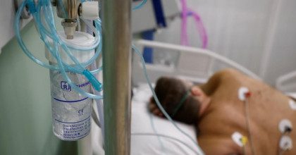 Ученые научились предсказывать смерть от COVID-19 по анализу крови на железо
