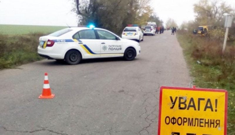 На Херсонщині перекинувся рейсовий автобус, є жертви та багато травмованих
