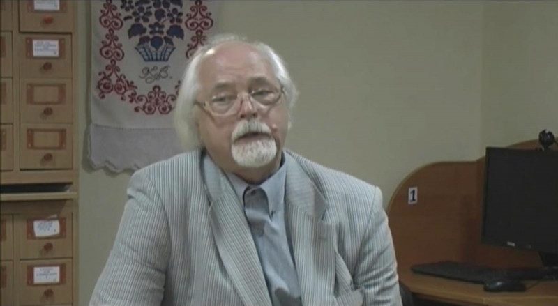 "Нас учили Будда, Христос и Мухаммед": уволенный профессор вступился за русский язык