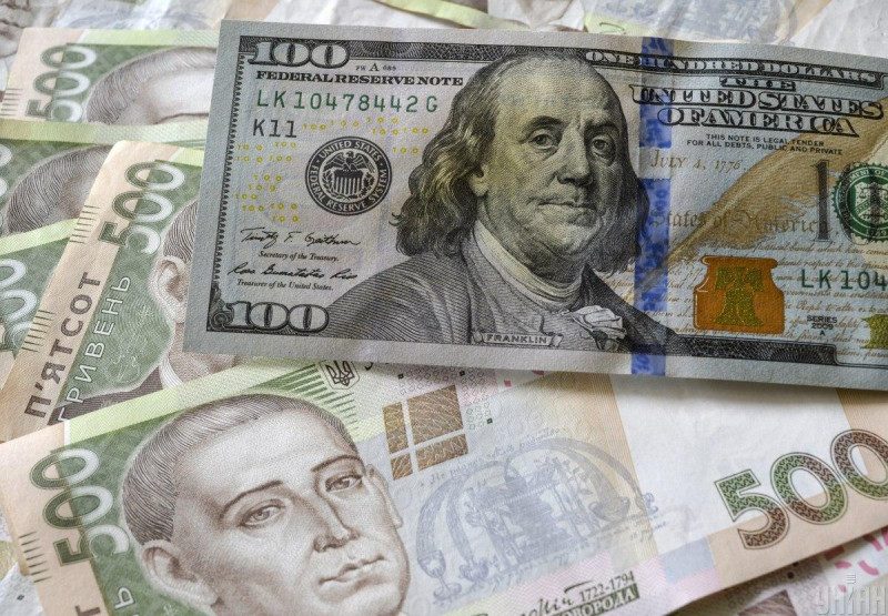Доллар по 60-100 гривен и угроза дефолта в Украине: эксперты предупредили об опасной ситуации