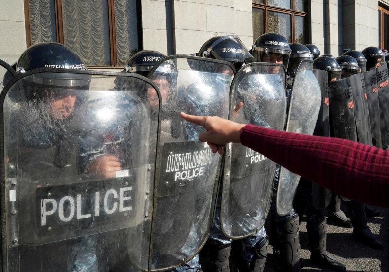 Бунт у Вірменії: протестувальники висунули ультиматум прем'єру