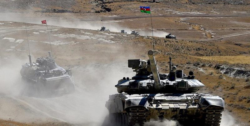 Війська Азербайджану підійшли до кордону Вірменії і висунули вимогу