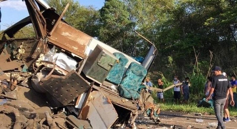 Криваве місиво: у Бразилії в ДТП загинуло близько 40 осіб