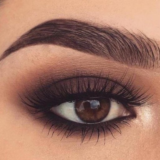 Модный макияж глаз зима 2021 / Instagram