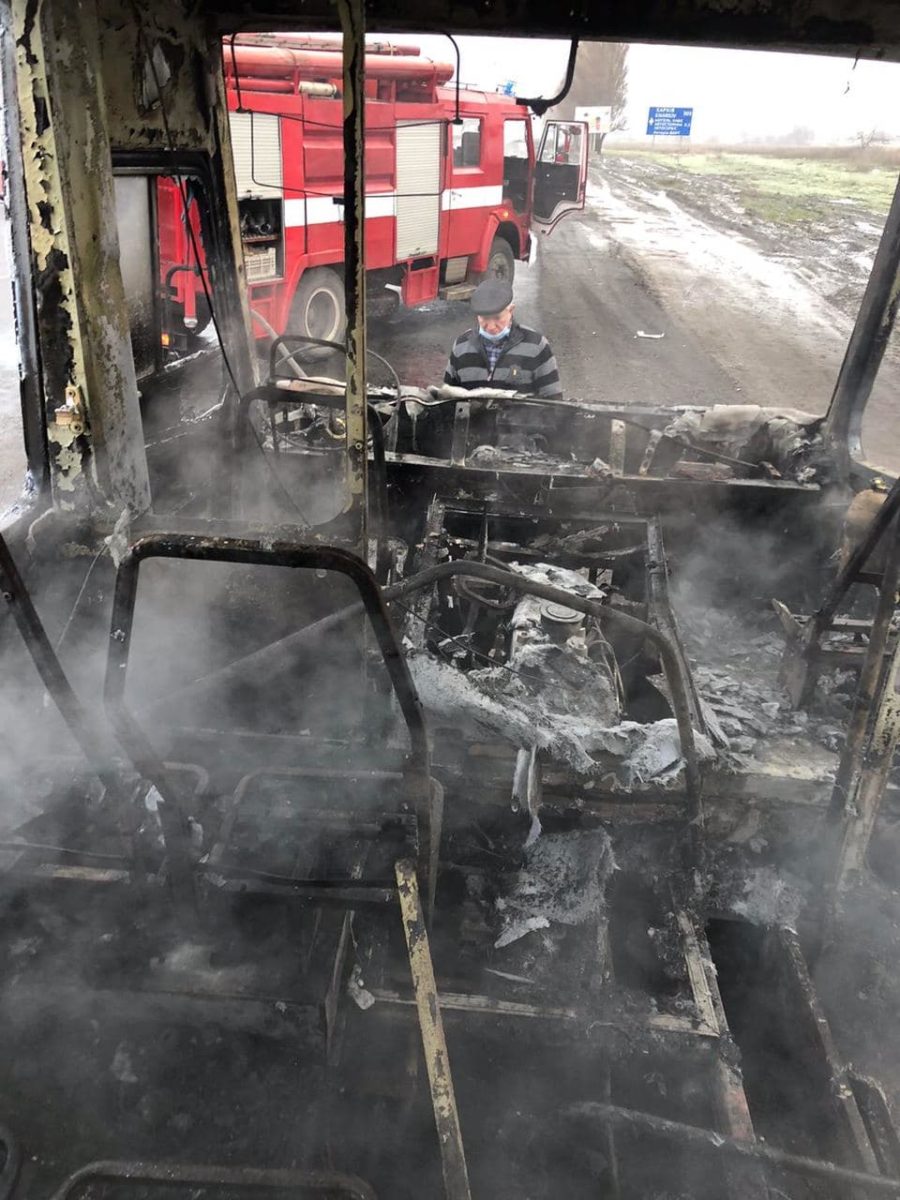 Загорівся мікроавтобус Загорівся мікроавтобус