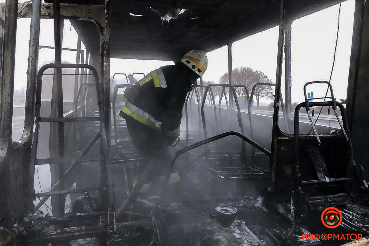 Загорівся мікроавтобус Загорівся мікроавтобус