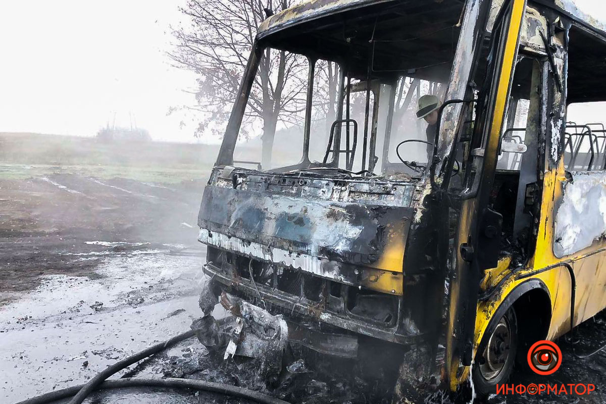 Загорівся мікроавтобус Загорівся мікроавтобус