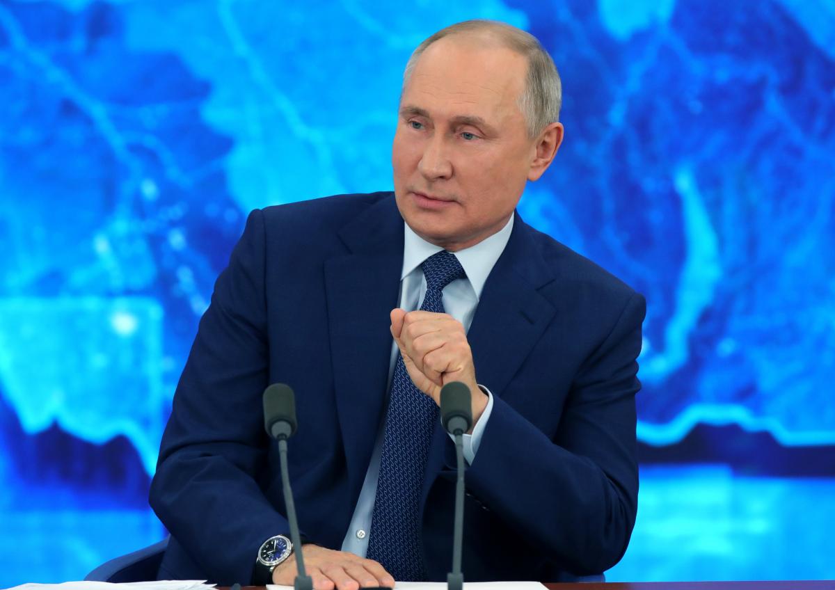 Путин и Макрон обсудили ситуацию в Украине