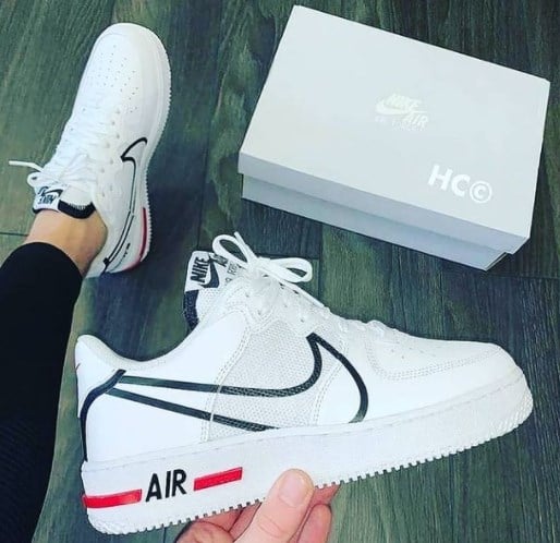 Модні кросівки 2021 Модні кросівки 2021