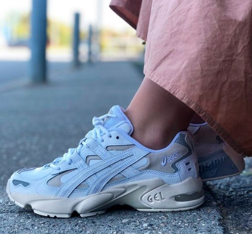 Модні кросівки 2021 Модні кросівки 2021