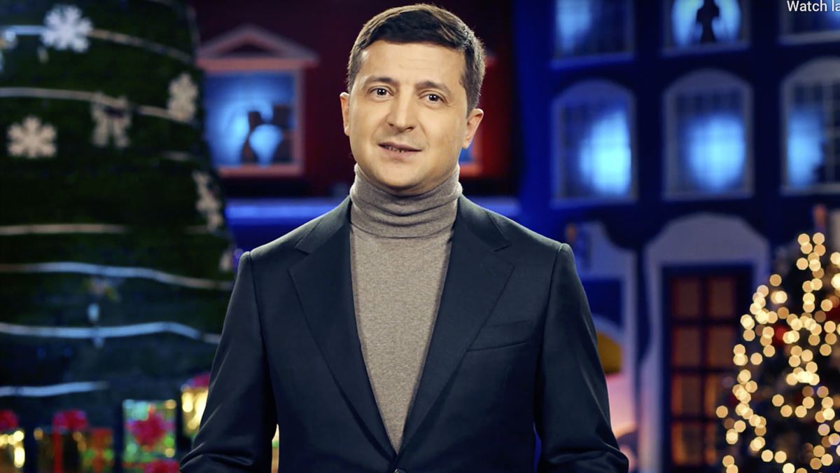 Новогоднее поздравление Зеленского "слили" в Сеть: о чем говорил президент