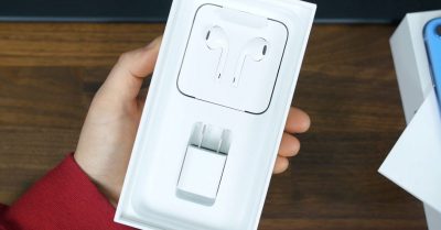 Apple зобов'язали повернути зарядні пристрої в комплект постачання iPhone