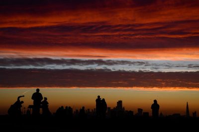 В гороскопе говорится, что особенное покровительство светит некоторым Близнецам – Гороскоп на сегодня 10 декабря 2020 года для всех