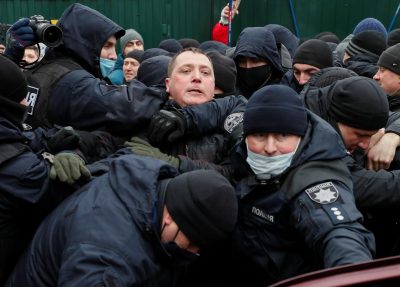 У Києві побилися правоохоронці та підприємці, десятки постраждалих