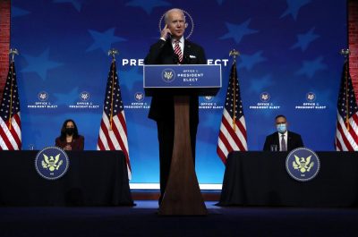 Трамп не підписав важливий закон: Байден заявив про 'руйнівні наслідки'