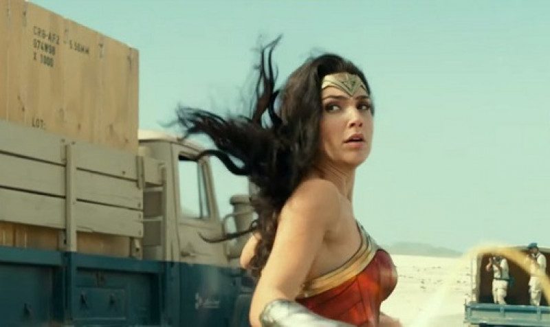 В сеть попал отрывок из фильма Чудо-женщина 1984