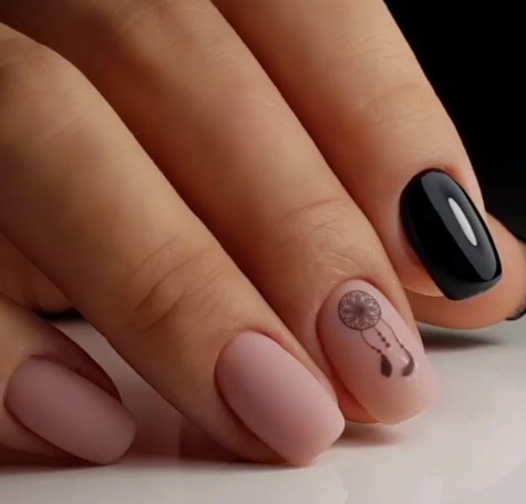 Модний манікюр 2021 Модний манікюр 2021