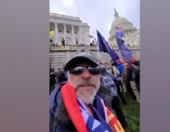 Виноградов во время штурма Капитолия / скриншот из видео