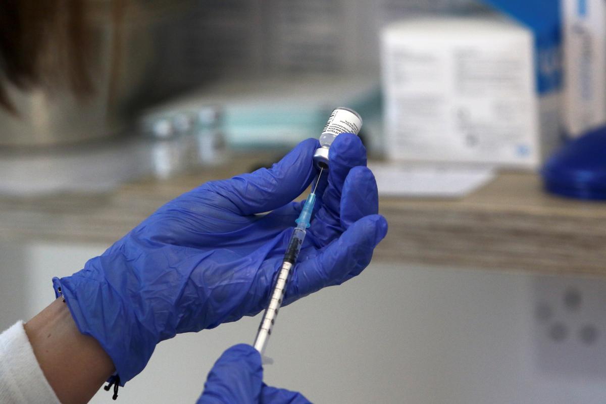 В Китае разрешили повсеместное применение вакцины Sіnovac, которую ждет Украина