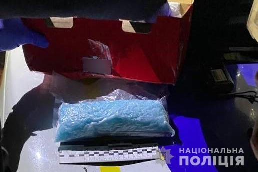 Під Запоріжжям у дівчат-підлітків знайшли наркотиків на мільйони гривень