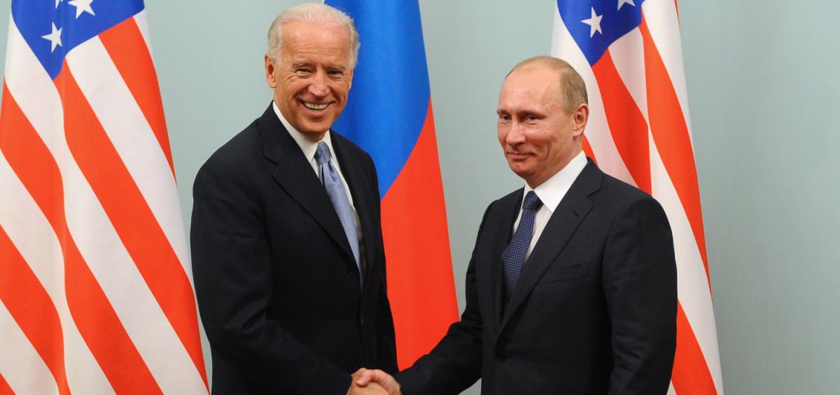 В Белом доме рассказали о судьбе санкций против РФ после разговора Байдена и Путина