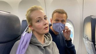 Навальный на борту самолета Навальный на борту самолета