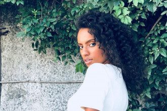 Элина Мбани Элина Мбани