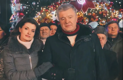 Два телеканали другий рік показують привітання Порошенка замість Зеленського Два телеканали другий рік показують привітання Порошенка замість Зеленського