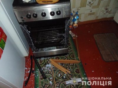 Зато как погуляли: в Киеве мужчина во время вечеринки выкинул гостя в окно