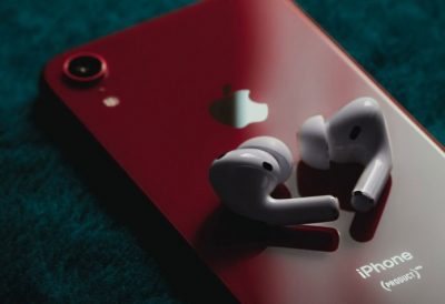 Apple готовит сразу две новые модели iPhone SE и AirPods Pro с обновлённым дизайном – СМИ