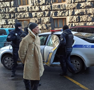 В столице возле парламентских комитетов задержан вооруженный мужчина – Новости Киев сегодня В столице возле парламентских комитетов задержан вооруженный мужчина – Новости Киев сегодня