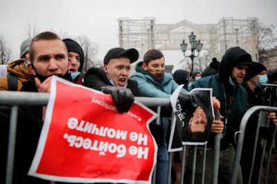 "Поміняти старого і злого царя на молодого і доброго": що в Україні думають про протести в РФ