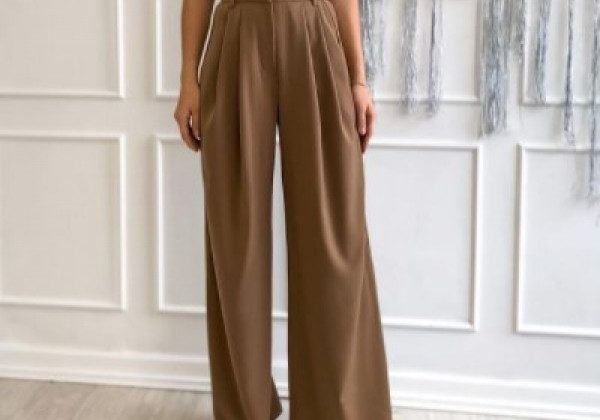 Надзвичайно широкі штани у стилі 30-х стануть гарячим трендом весни-літа 2021