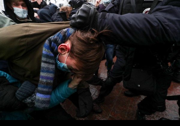 У Росії кількість затриманих на акціях протесту перетнула "червону лінію": ЗМІ назвали міста-лідери