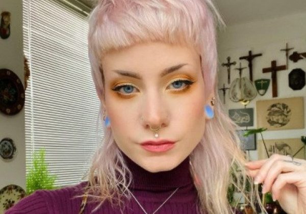 Карколомна жіноча стрижка маллет з 80-х входить в моду на весну-літо 2021