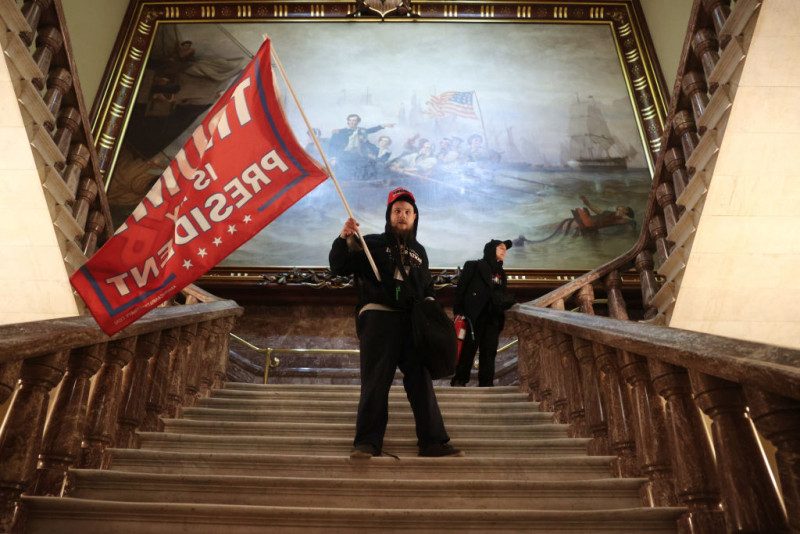 Штурм Капітолія: на відео почули фрази російською мовою