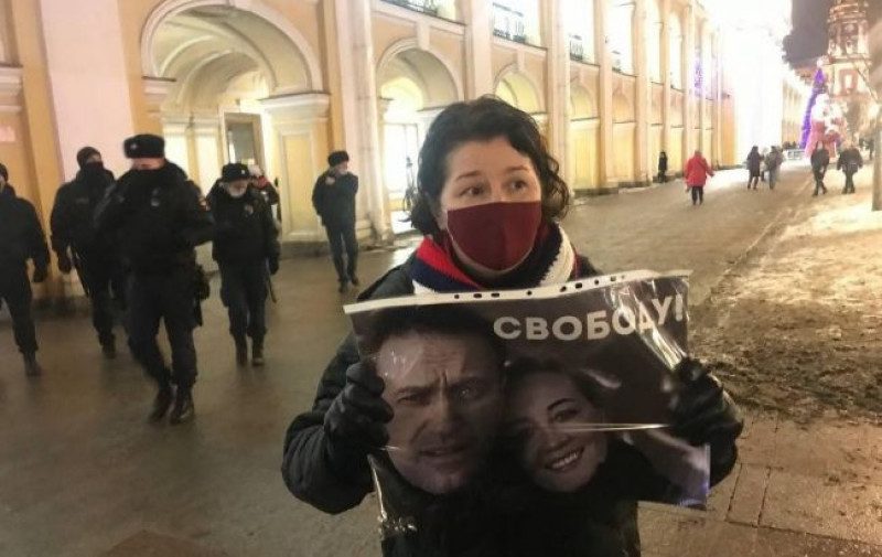 "Свободу Навальному": у Росії почалися жорсткі затримання протестувальників
