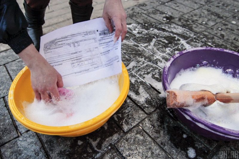 "Ужасное воровство": эксперт сказал, светит ли Украине снижение тарифов