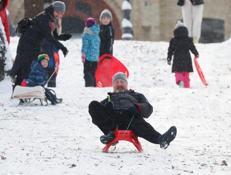 Сніговий "апокаліпсис": в Одесі учням дозволили не ходити до школи