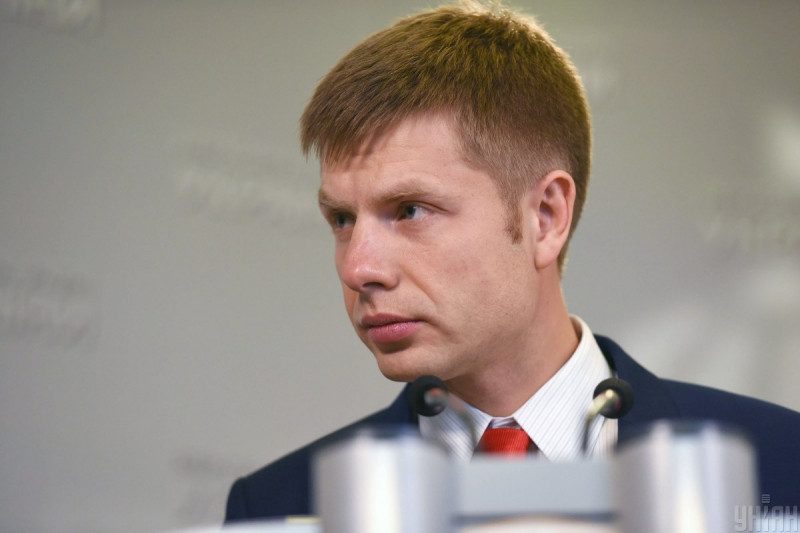 "Для кого-то граф Толстой, а сам просто": Гончаренко с намеком на мат оскорбил вице-спикера Госдумы