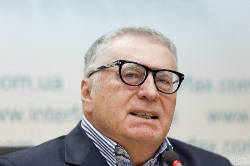 Син Жириновського обматюкав журналістів і спростував смерть одіозного політика