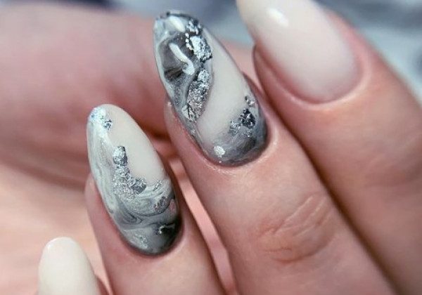 Модный маникюр 2021