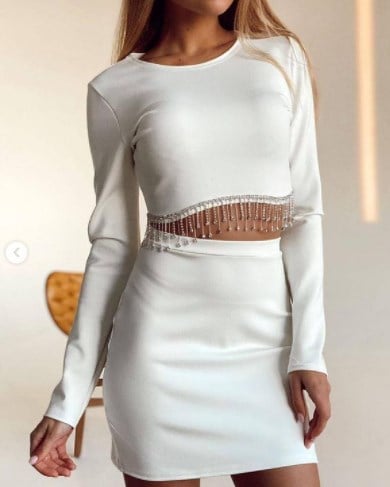 Модні костюми зі спідницею 2021 Модні костюми зі спідницею 2021