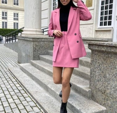 Модні костюми зі спідницею 2021 Модні костюми зі спідницею 2021